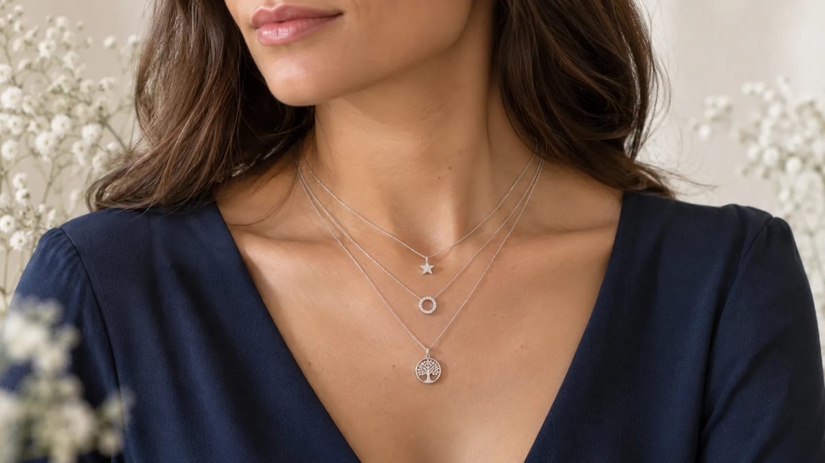 Quelle longueur de collier choisir selon son décolleté et sa morphologie ?